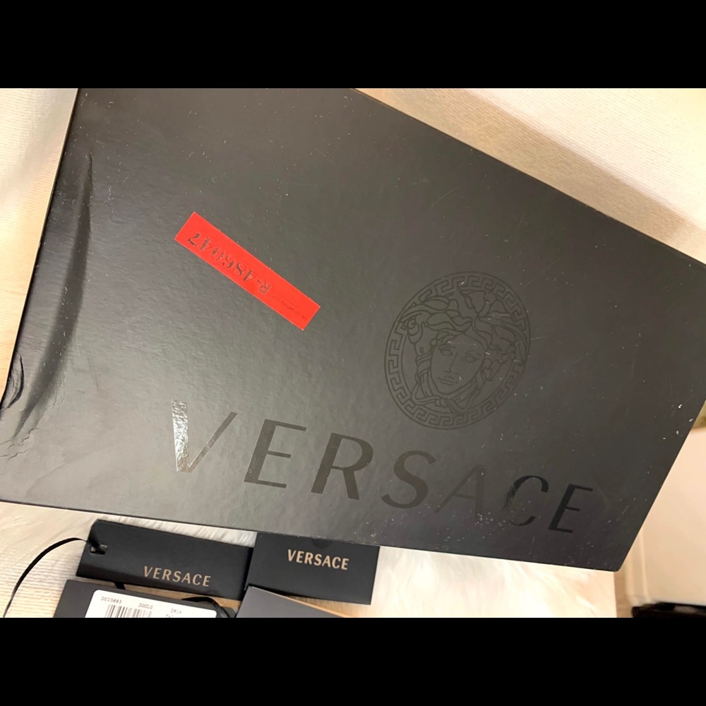 Authentic Versace Palazzo Pool Slides. - image 3